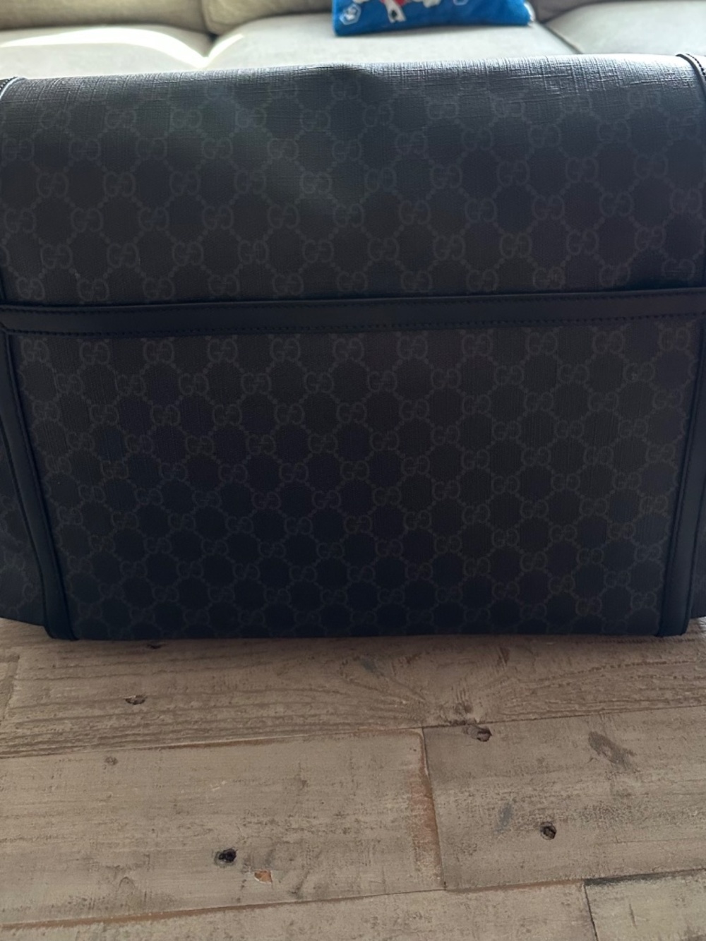 Gucci supreme diaper bag in black - Picture 4 of 5